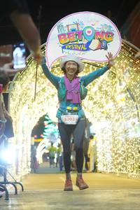 BIB: 5303
                            <button type="button" onclick="openModal(21830475)" class="btn btn-primary btn-sm float-right btn-popup" data-toggle="modal" data-target=".modal-high-quality">
                        <i class="fas fa-shopping-cart"></i> Add to Cart
                    </button>
                                            <button type="button" onclick="isThisMe(21830475, true)" class="btn btn-success btn-sm float-right btn-popup btn-isme hidden" data-toggle="tooltip" data-placement="bottom" title="นี่คือรูปของคุณใช่ไหม คลิกที่นี่เพื่อเอาเข้าอัลบั้ม">
                        <i class="fas fa-plus"></i> Add to album
                    </button>
                    <button type="button" onclick="isThisMe(21830475, false)" class="btn btn-warning btn-sm float-right btn-popup btn-isnotme hidden">
                        <i class="fas fa-ban"></i> Remove from album
                    </button>